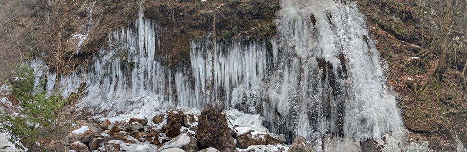 横谷峡の氷瀑 茅野観光ナビ